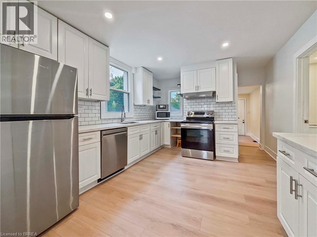 164 Nelson Street, Brantford, Ontario  N3S 4B6 - Photo 8 - 40742496