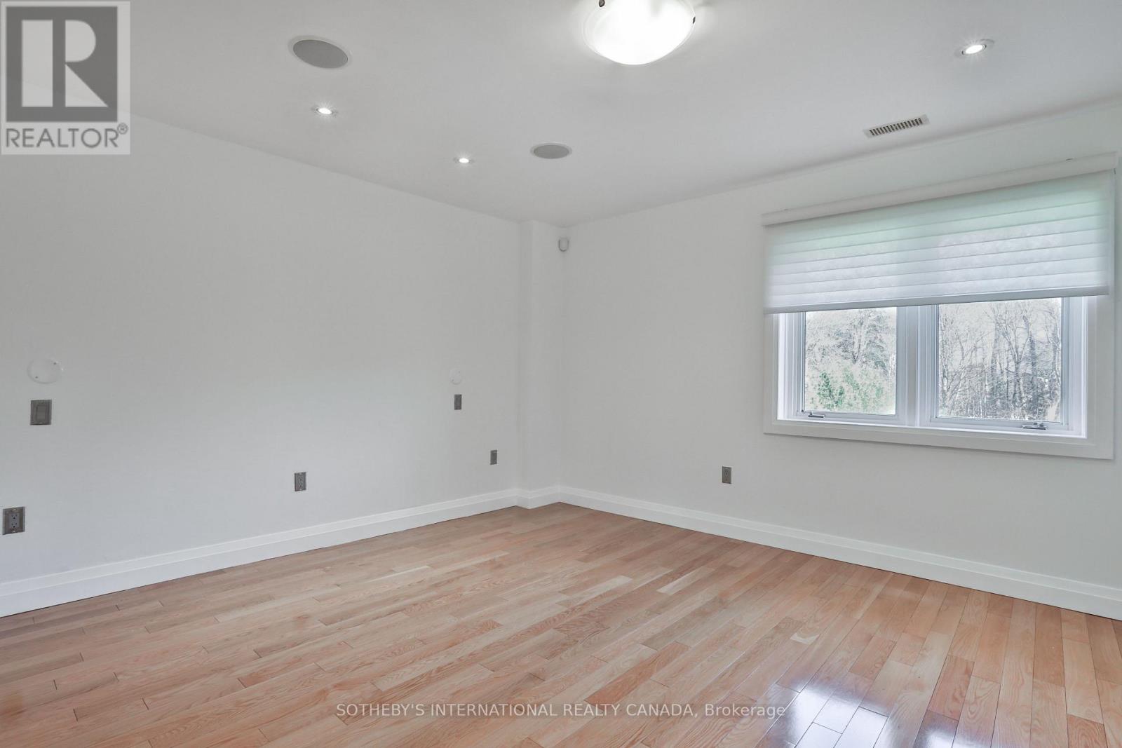 46 Sandringham Drive, Toronto, Ontario  M5M 3G3 - Photo 22 - C12678264