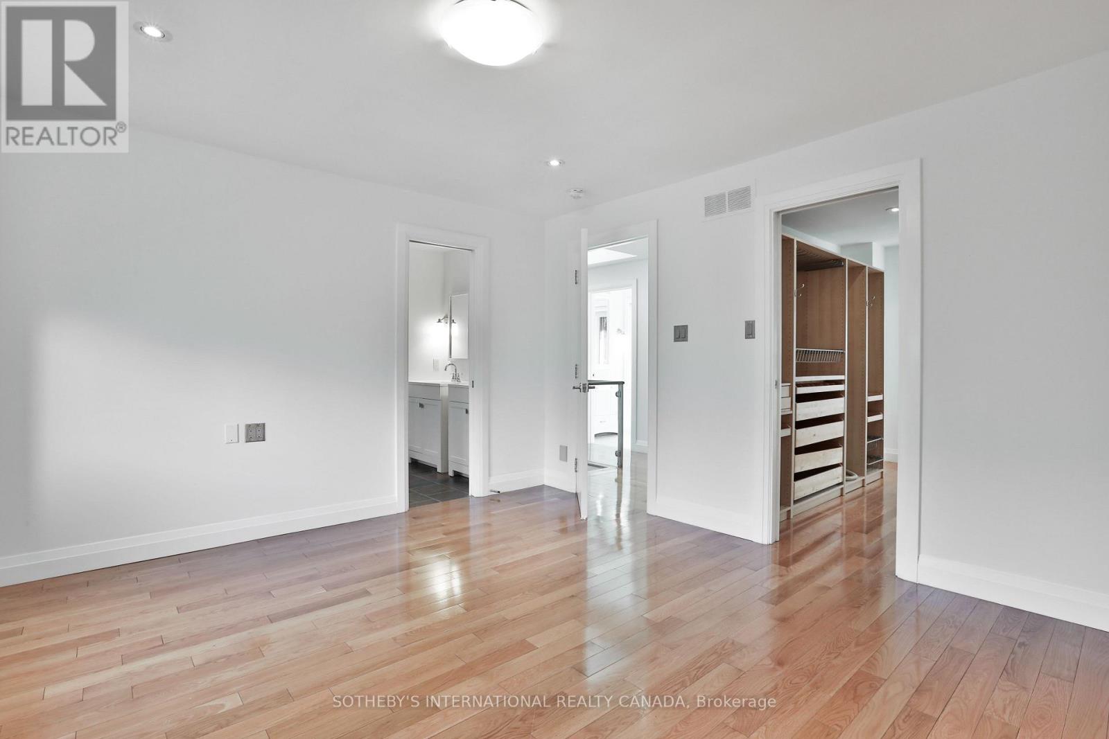 46 Sandringham Drive, Toronto, Ontario  M5M 3G3 - Photo 24 - C12678264