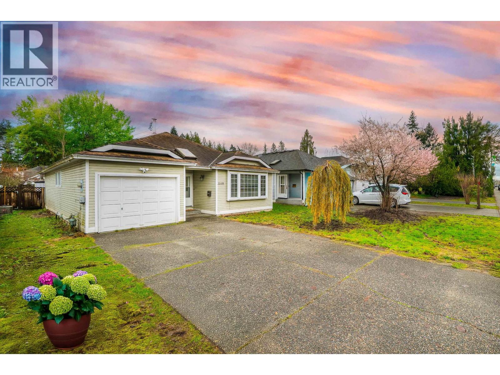 11484 207 Street, Maple Ridge, British Columbia  V2X 1X1 - Photo 23 - R3072563