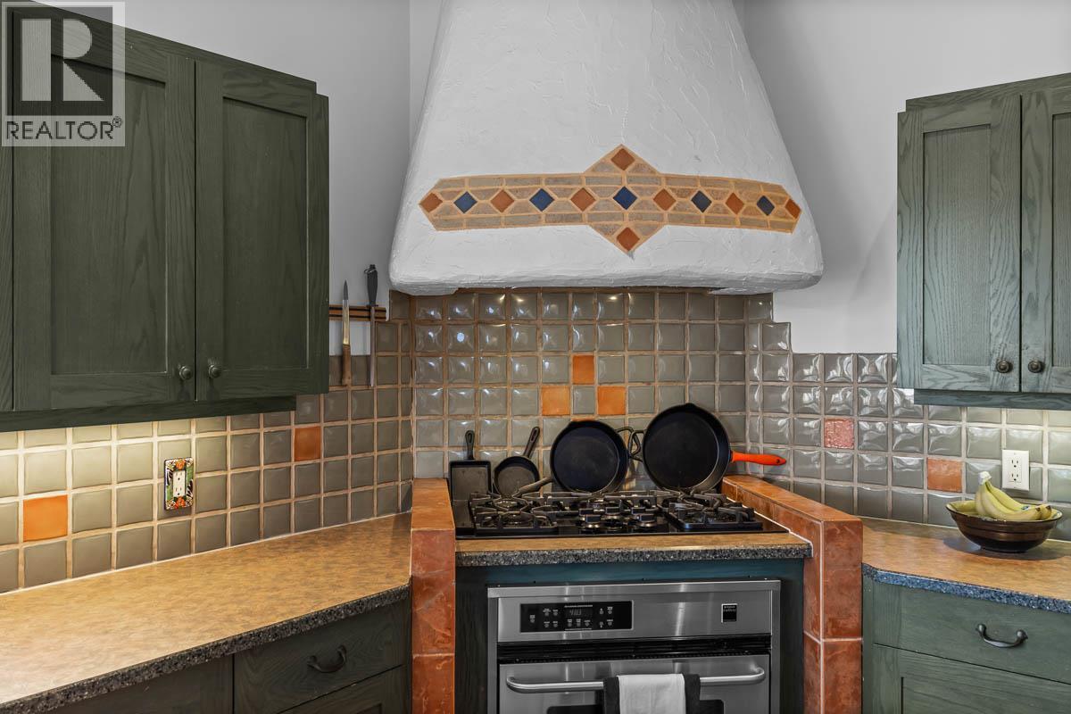 1828 Norview Place, Kamloops, British Columbia  V2B 8L8 - Photo 14 - 10372316