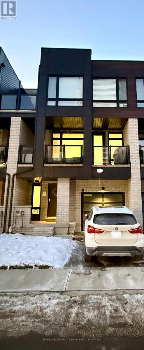 42 Chiffon Street, Vaughan, Ontario  L4L 0M6 - Photo 2 - N12678256