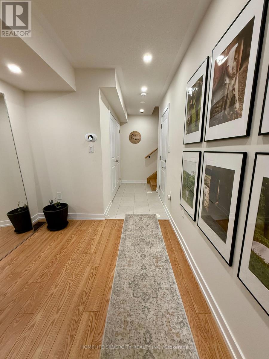 42 Chiffon Street, Vaughan, Ontario  L4L 0M6 - Photo 4 - N12678256