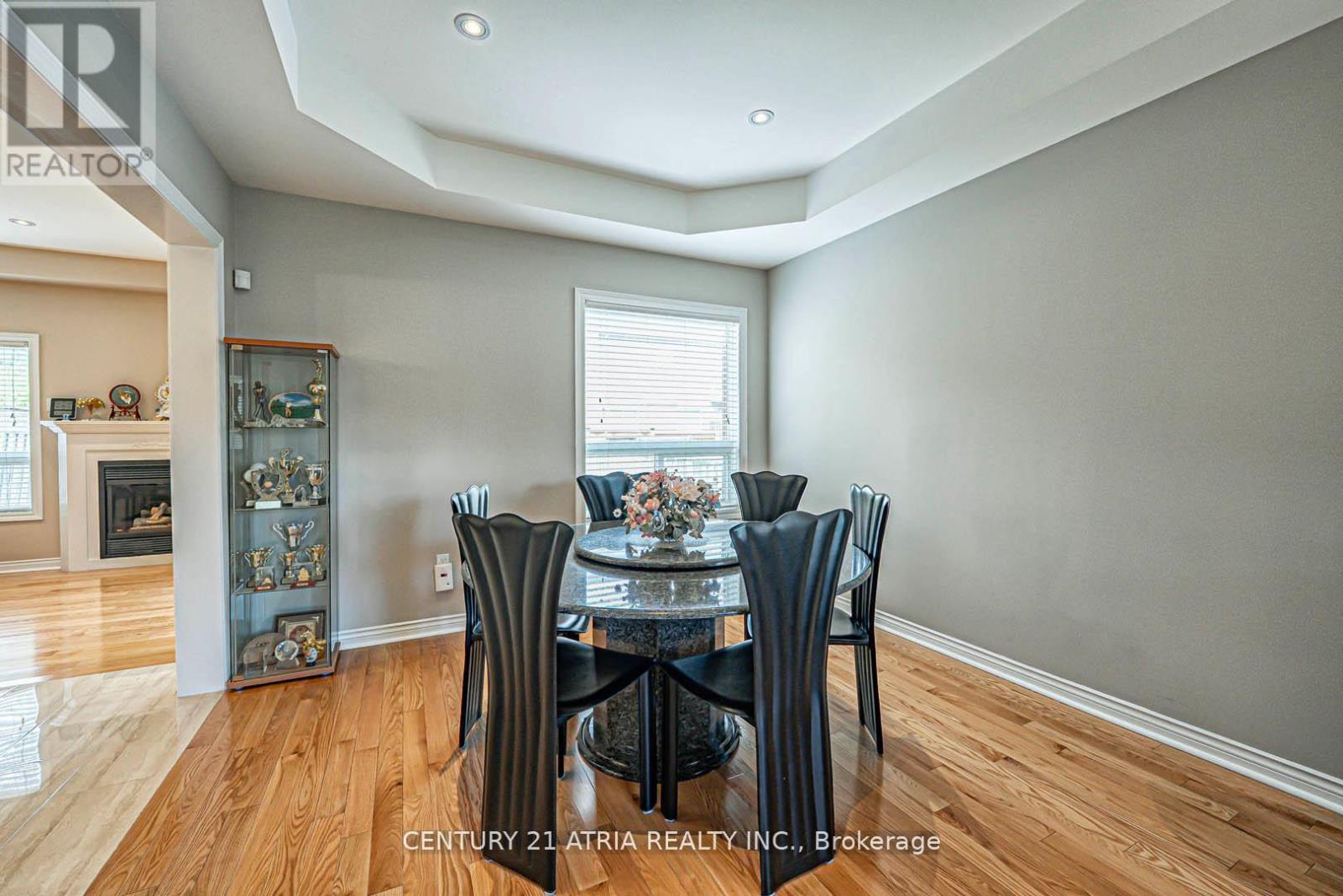 40 Nottingham Drive, Richmond Hill, Ontario  L4S 1Z6 - Photo 7 - N12678274