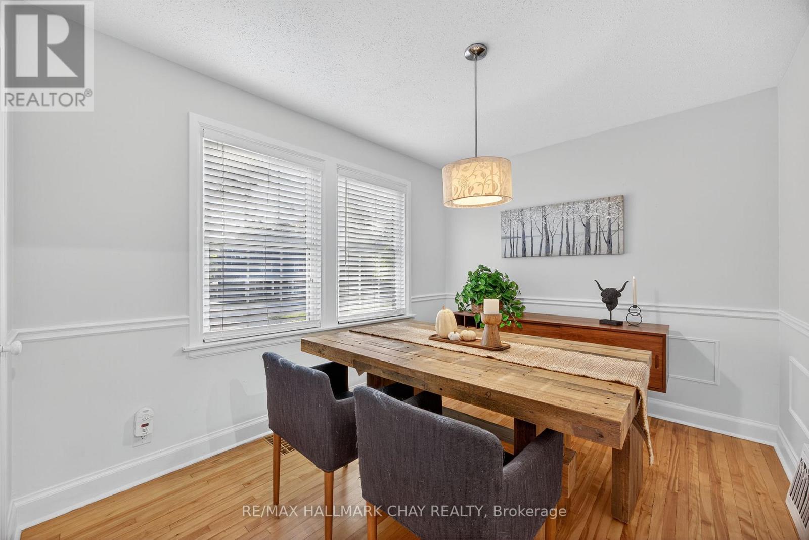 107 Peel Street, Barrie (Wellington), Ontario  L4M 3L5 - Photo 12 - S12678242