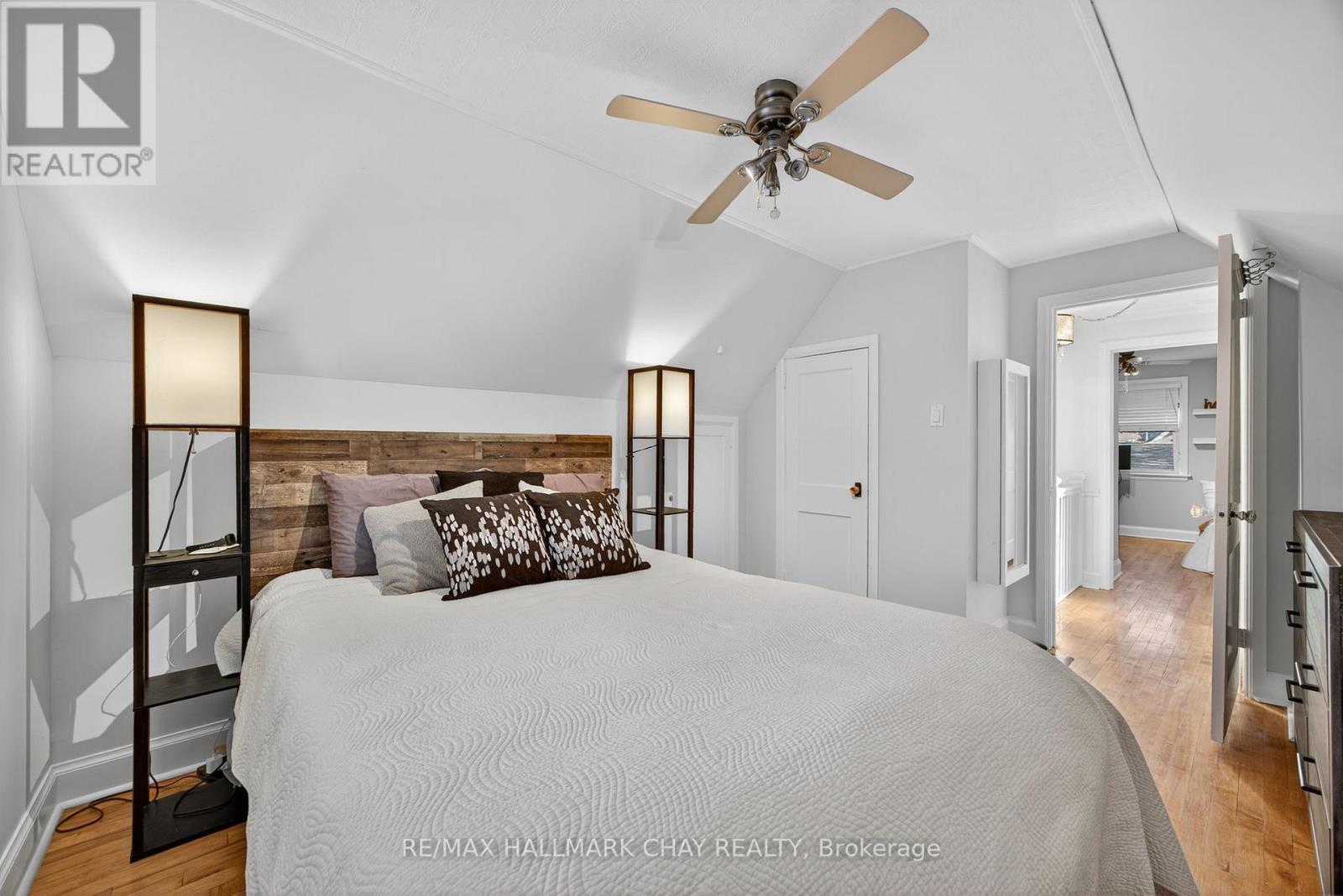 107 Peel Street, Barrie (Wellington), Ontario  L4M 3L5 - Photo 26 - S12678242