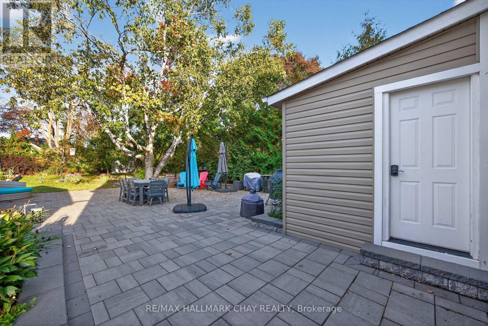 107 Peel Street, Barrie (Wellington), Ontario  L4M 3L5 - Photo 32 - S12678242