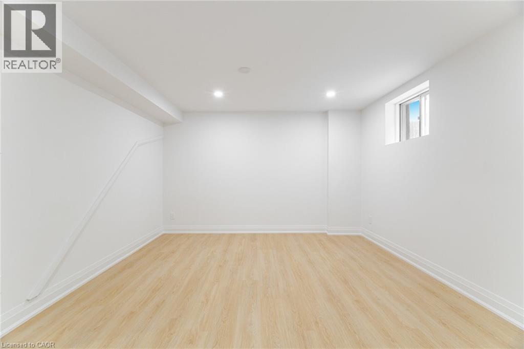 2392 Arnold Crescent, Burlington, Ontario L7P 4G3 - Photo 34 - 40797090