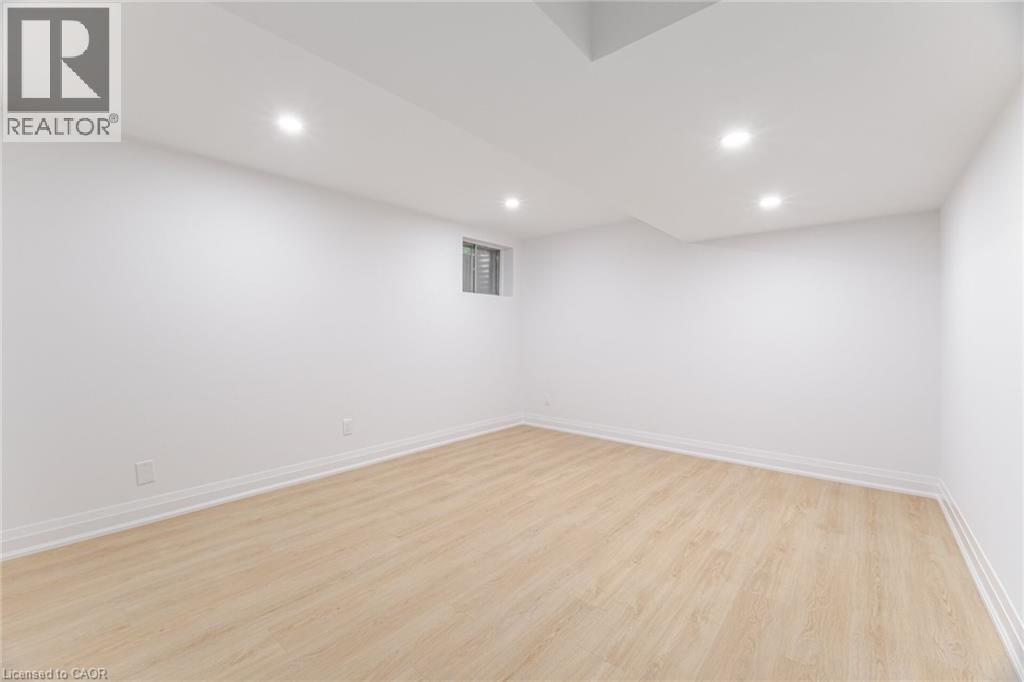 2392 Arnold Crescent, Burlington, Ontario L7P 4G3 - Photo 39 - 40797090