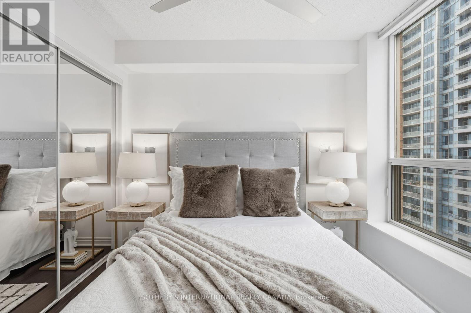 1210 - 5229 Dundas Street W, Toronto, Ontario  M9B 6L9 - Photo 32 - W12678208