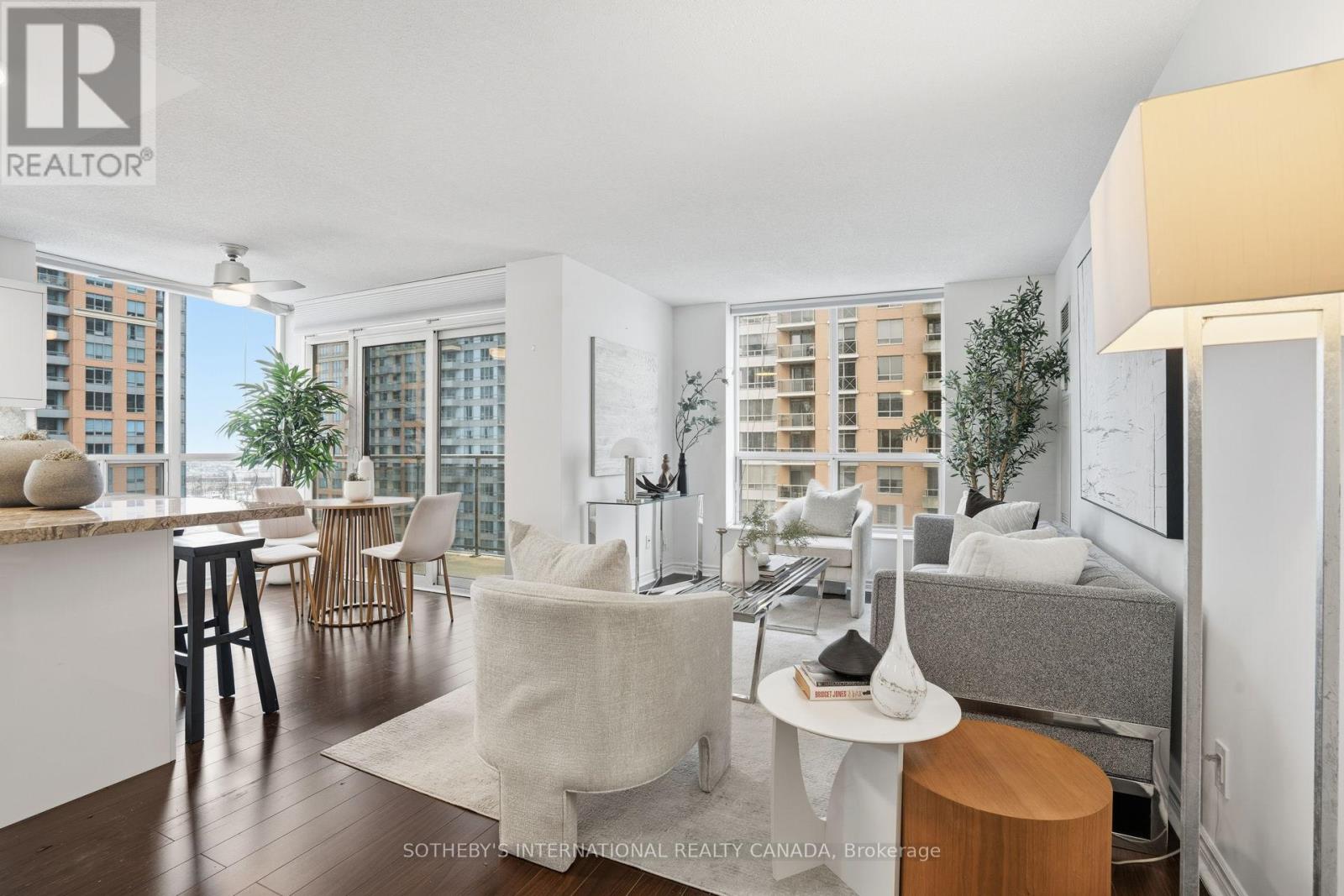 1210 - 5229 Dundas Street W, Toronto, Ontario  M9B 6L9 - Photo 8 - W12678208