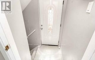 Lower - 116 Lake Louise Drive, Brampton, Ontario  L6X 4Z8 - Photo 2 - W12678234