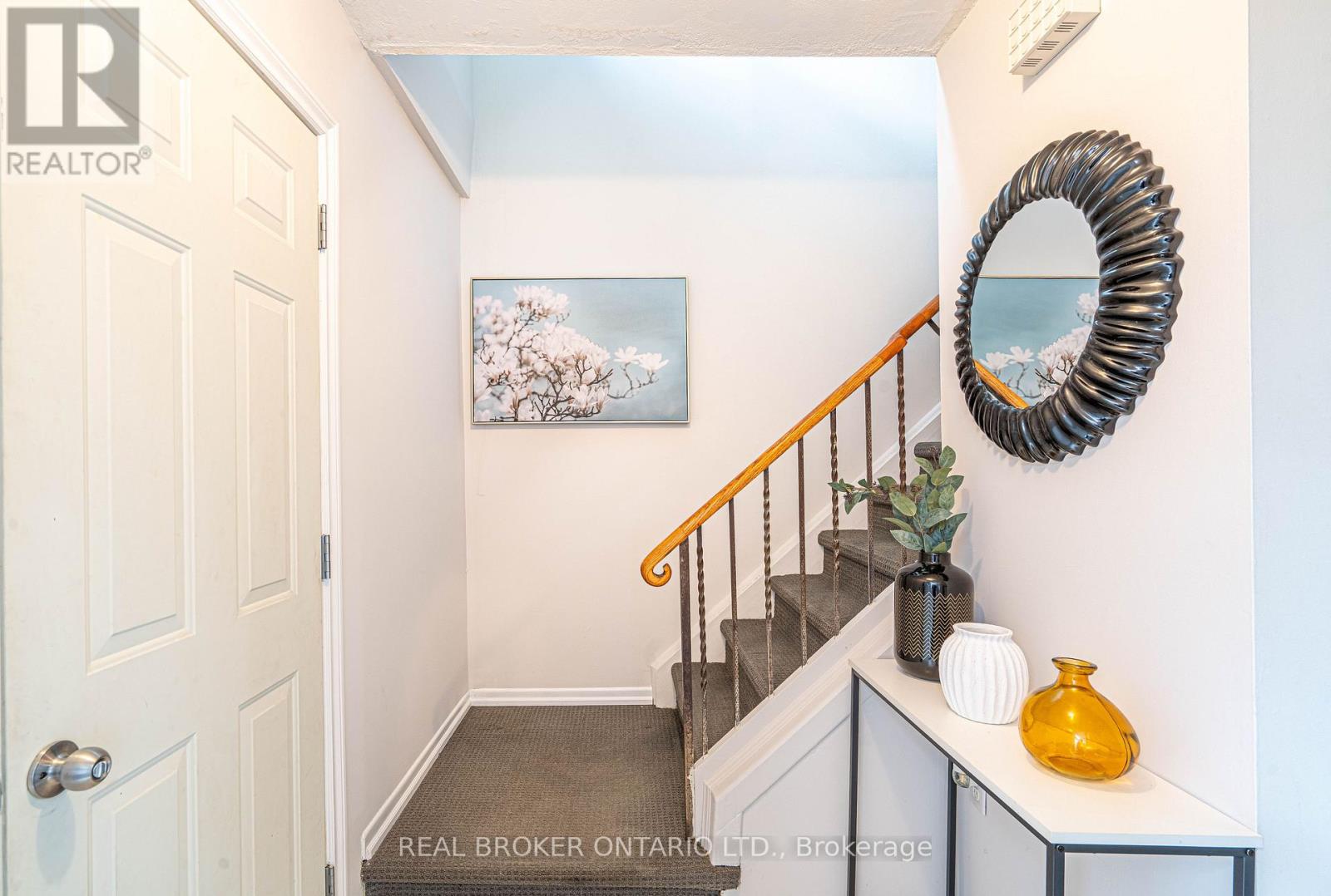 27 Kingswood Drive, Brampton, Ontario  L6V 2X5 - Photo 14 - W12678248