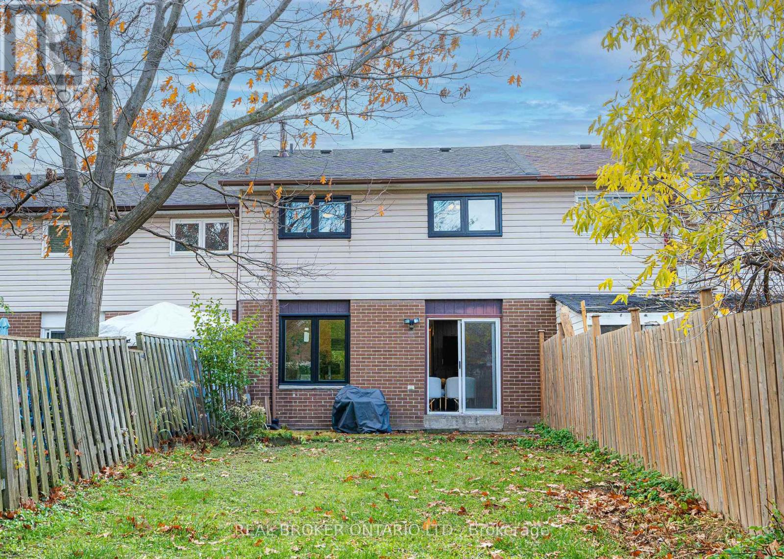 27 Kingswood Drive, Brampton, Ontario  L6V 2X5 - Photo 31 - W12678248