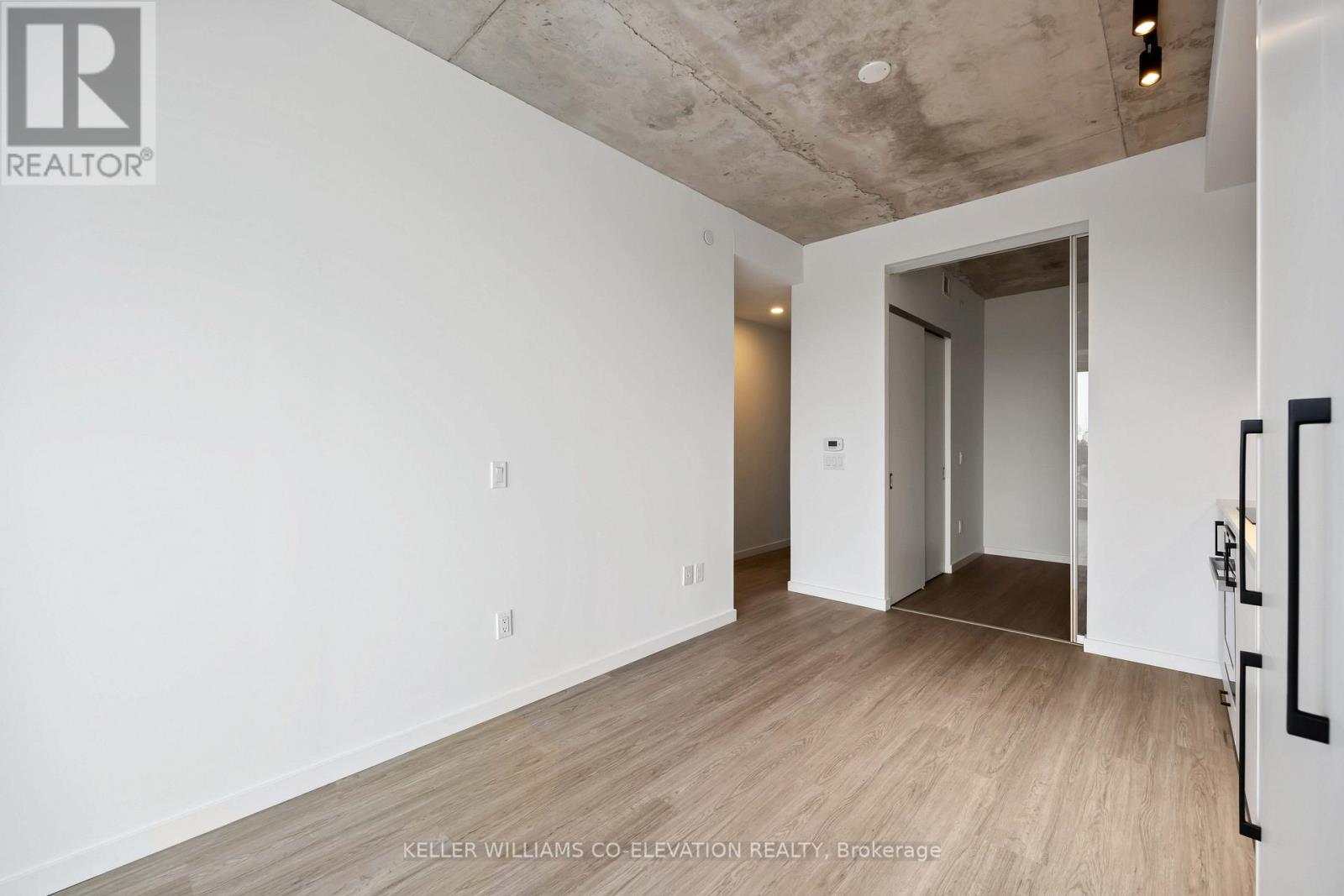 622 - 689 The Queensway Street, Toronto, Ontario  M8Y 1L1 - Photo 11 - W12678254