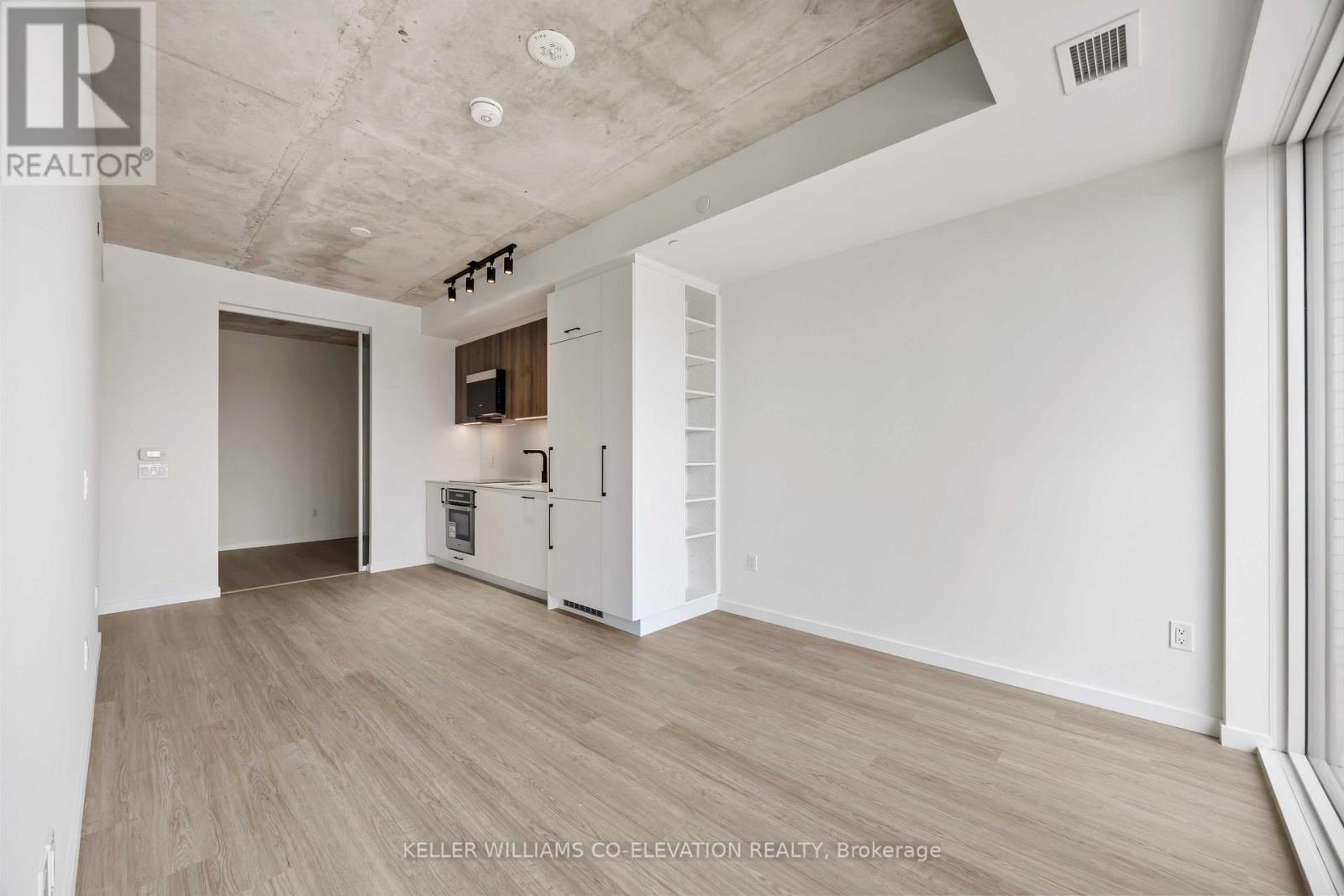 622 - 689 The Queensway Street, Toronto, Ontario  M8Y 1L1 - Photo 14 - W12678254