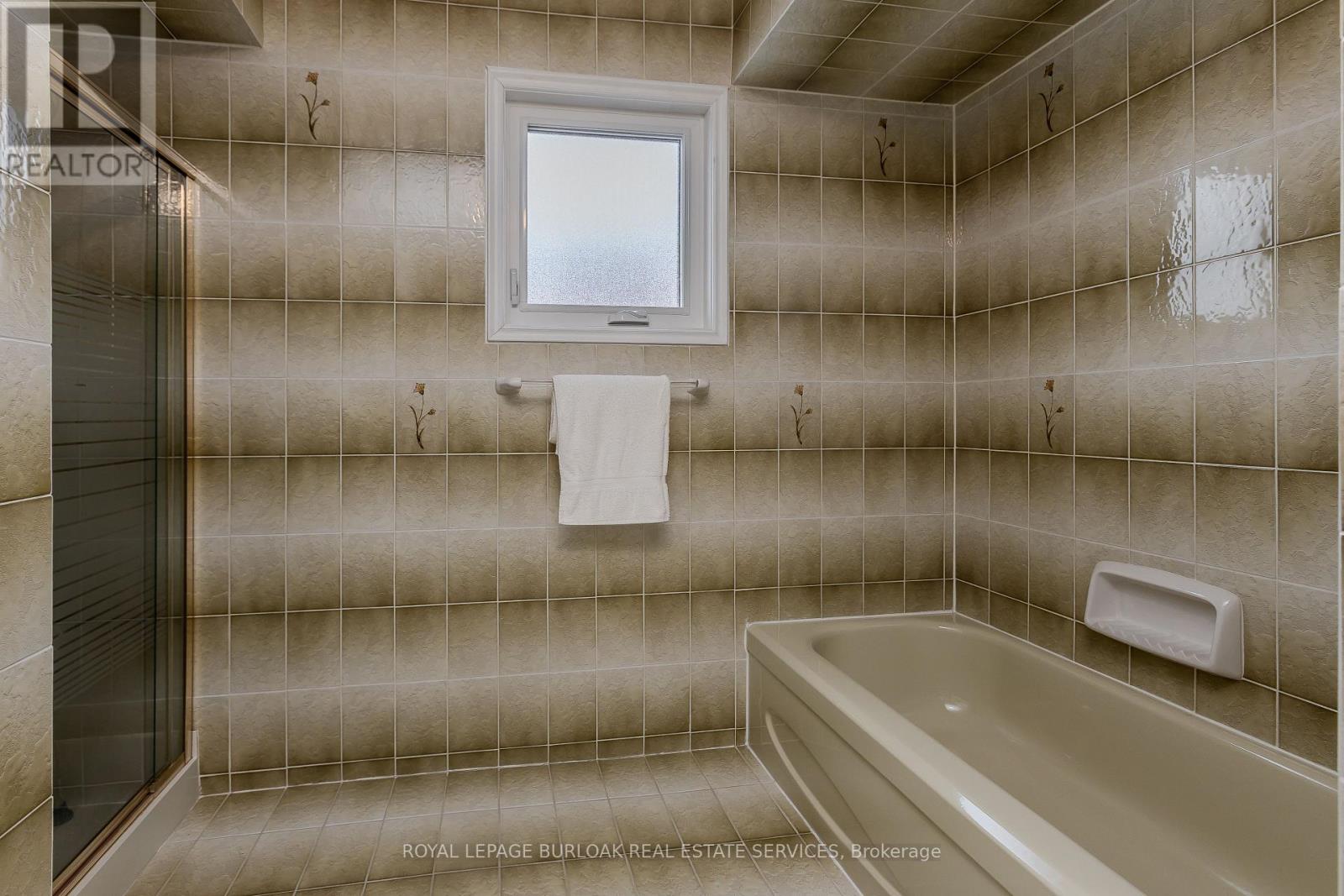 460 Hedgerow Lane, Oakville, Ontario  L6H 4V8 - Photo 31 - W12678260