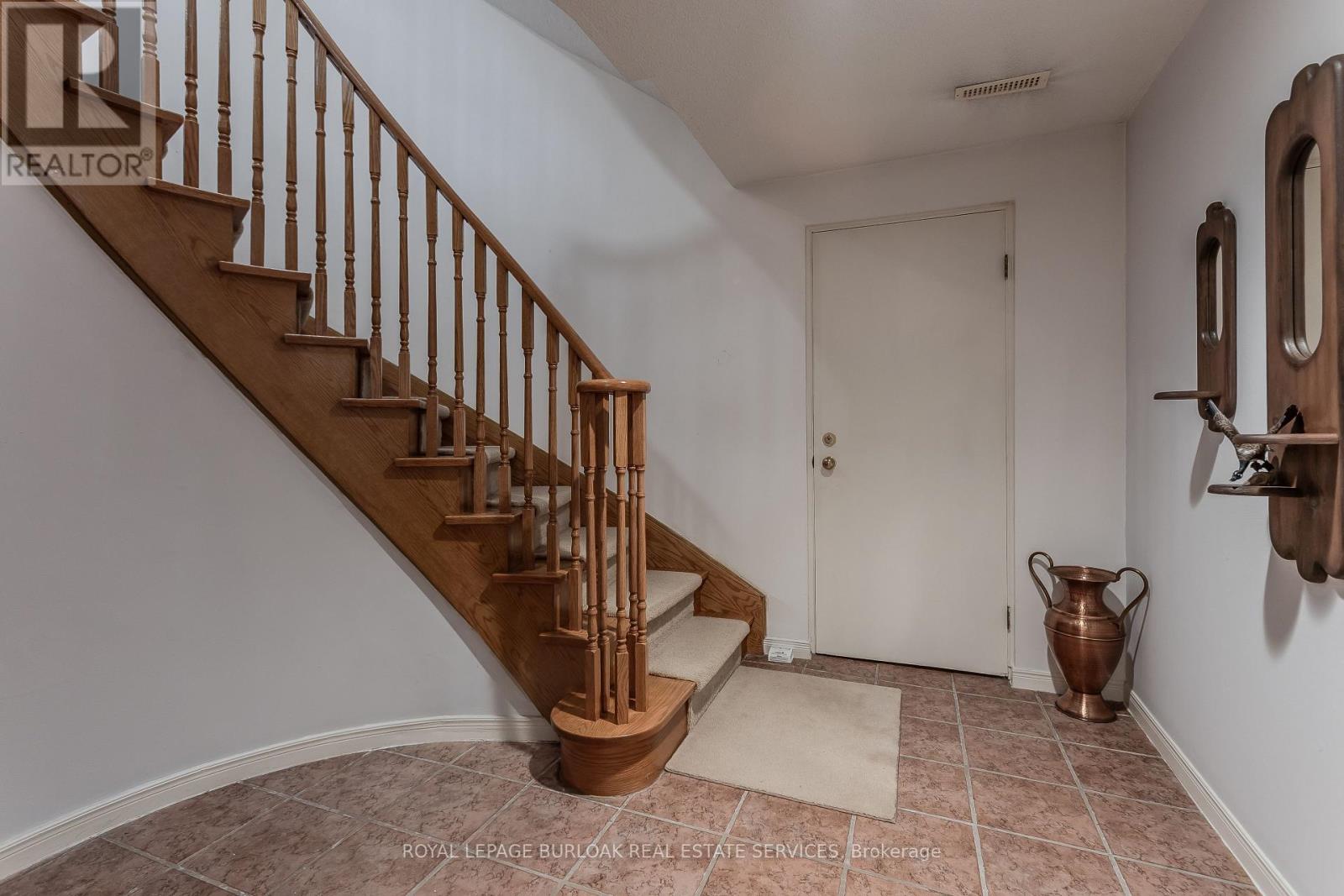 460 Hedgerow Lane, Oakville, Ontario  L6H 4V8 - Photo 33 - W12678260