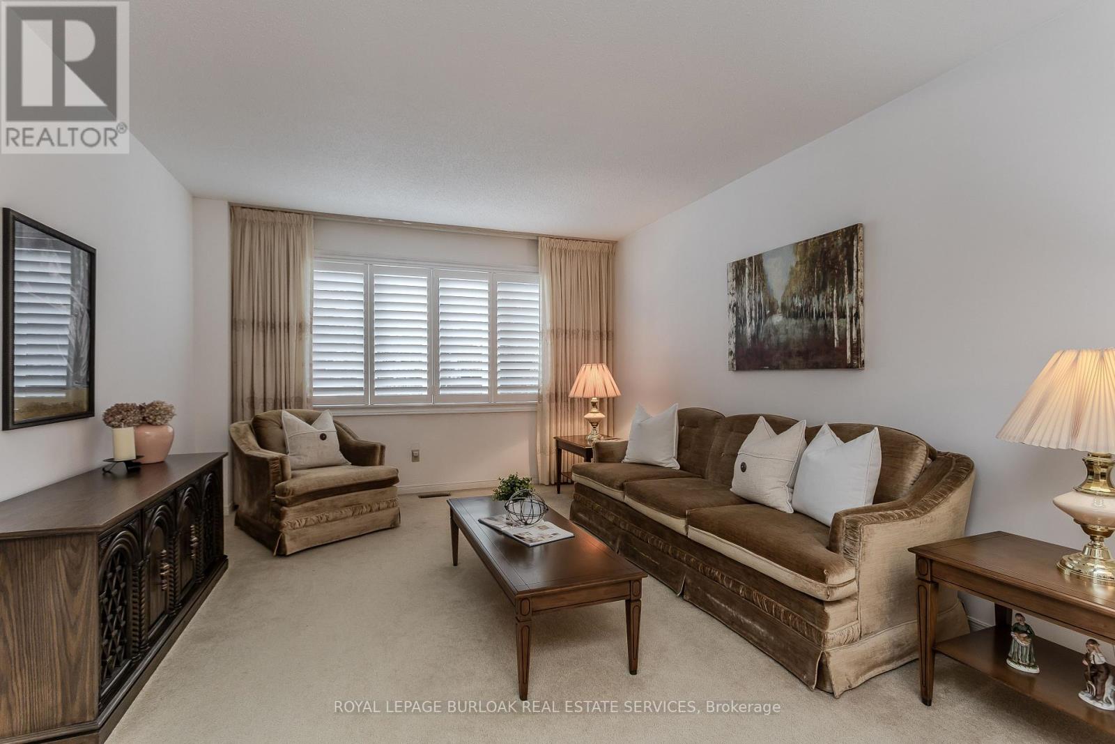 460 Hedgerow Lane, Oakville, Ontario  L6H 4V8 - Photo 6 - W12678260