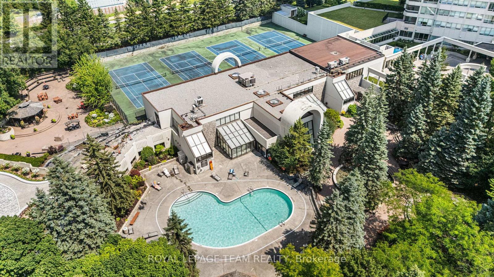 401 - 1510 Riverside Drive, Ottawa, Ontario  K1G 4X5 - Photo 21 - X12468733