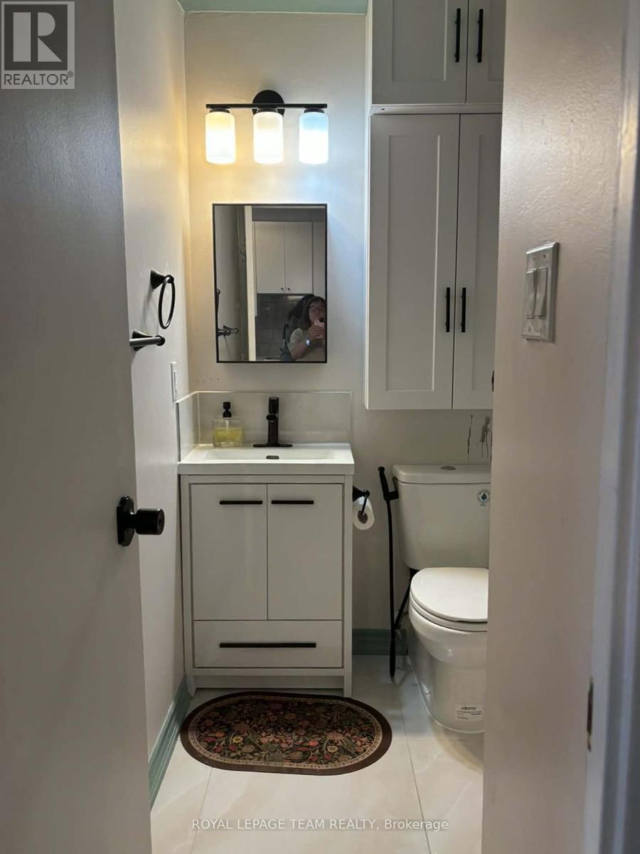 1009 - 1785 Frobisher Drive, Ottawa, Ontario  K1G 3T7 - Photo 15 - X12576382