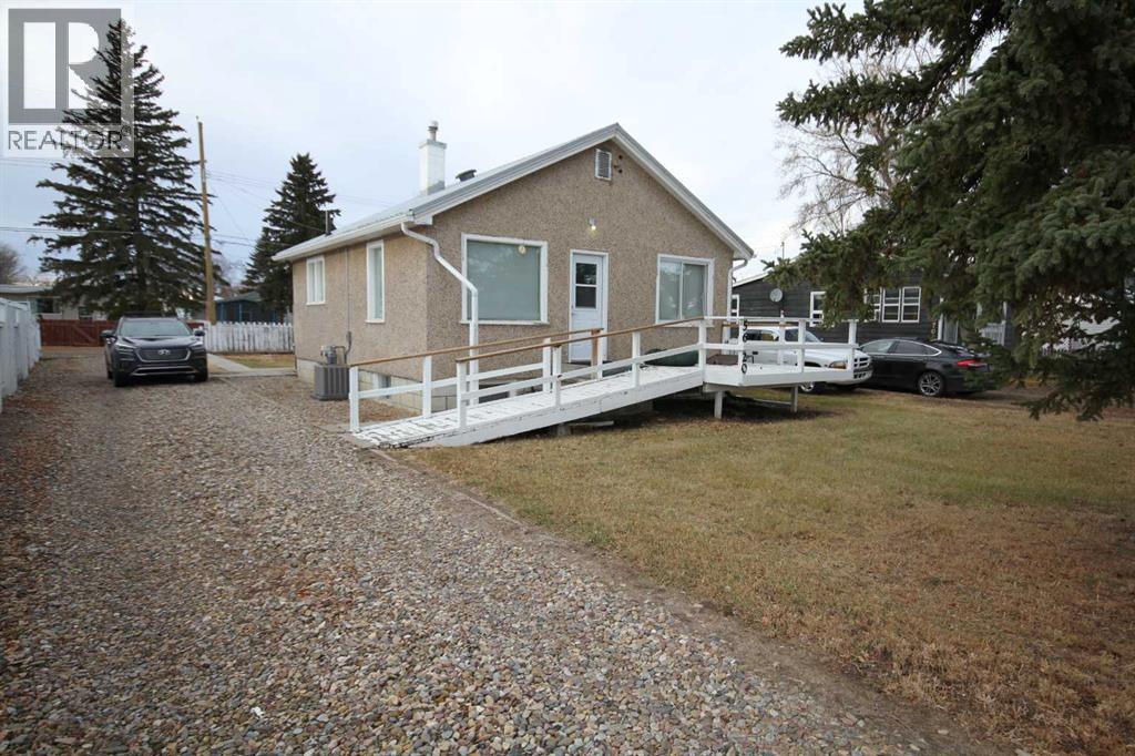 5620 54 Street, Taber, Alberta  T1G 1L5 - Photo 2 - A2271215