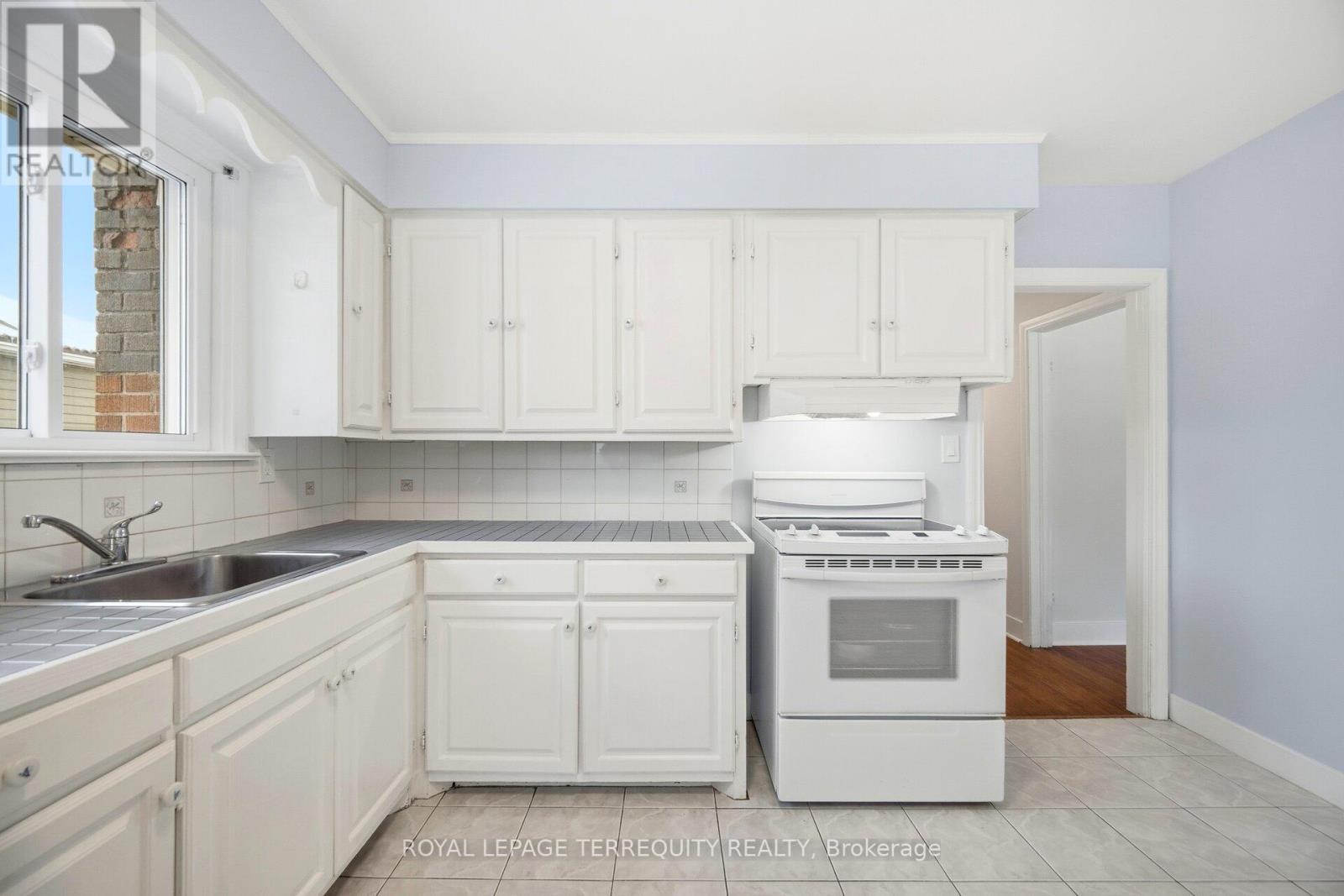 6001 North Street, Niagara Falls, Ontario  L2G 1J7 - Photo 5 - X12678226