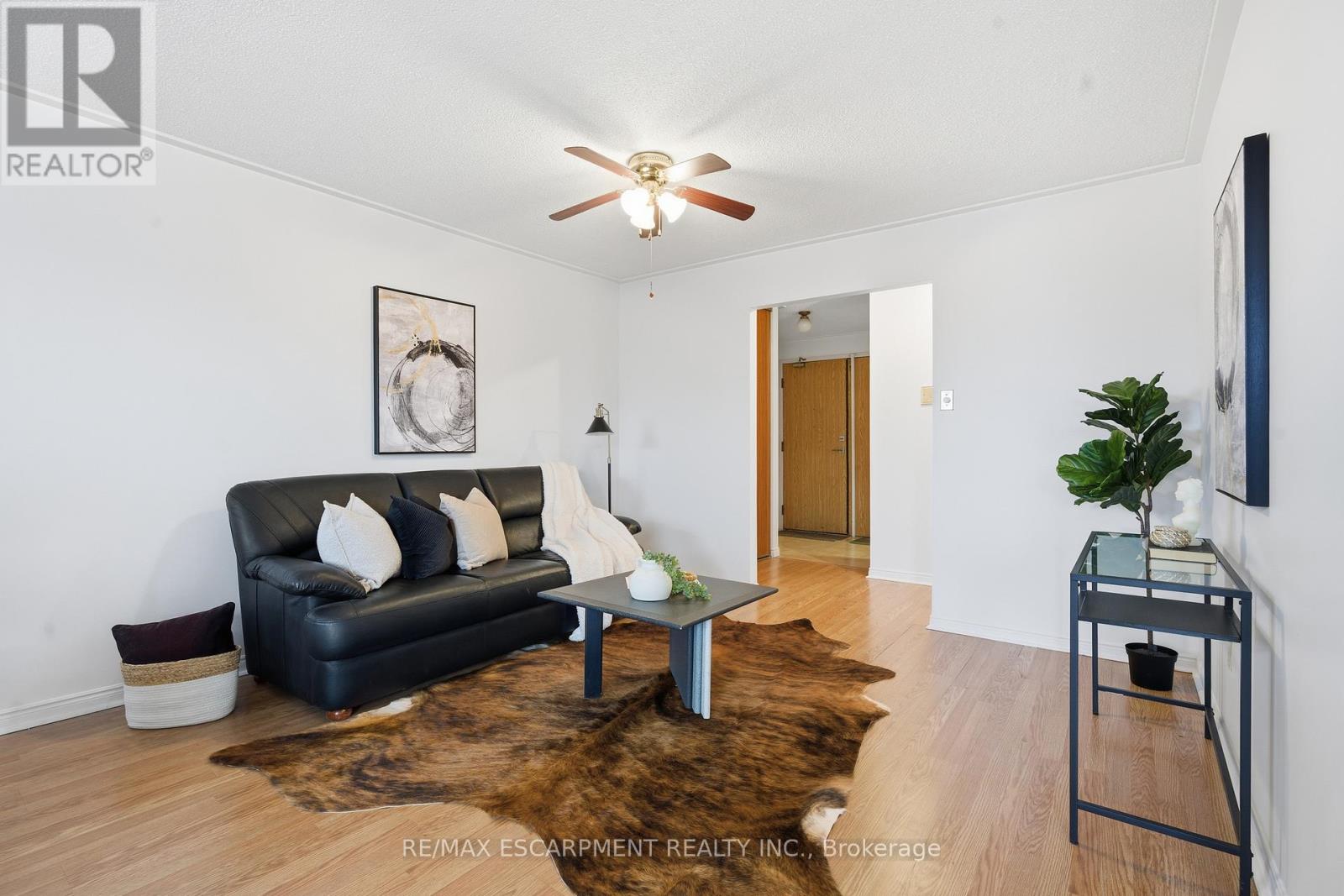 601 - 21 East Avenue, Hamilton, Ontario L8N 2T3 - Photo 8 - X12678302