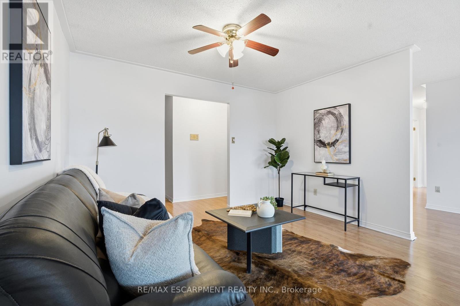 601 - 21 East Avenue, Hamilton, Ontario L8N 2T3 - Photo 9 - X12678302