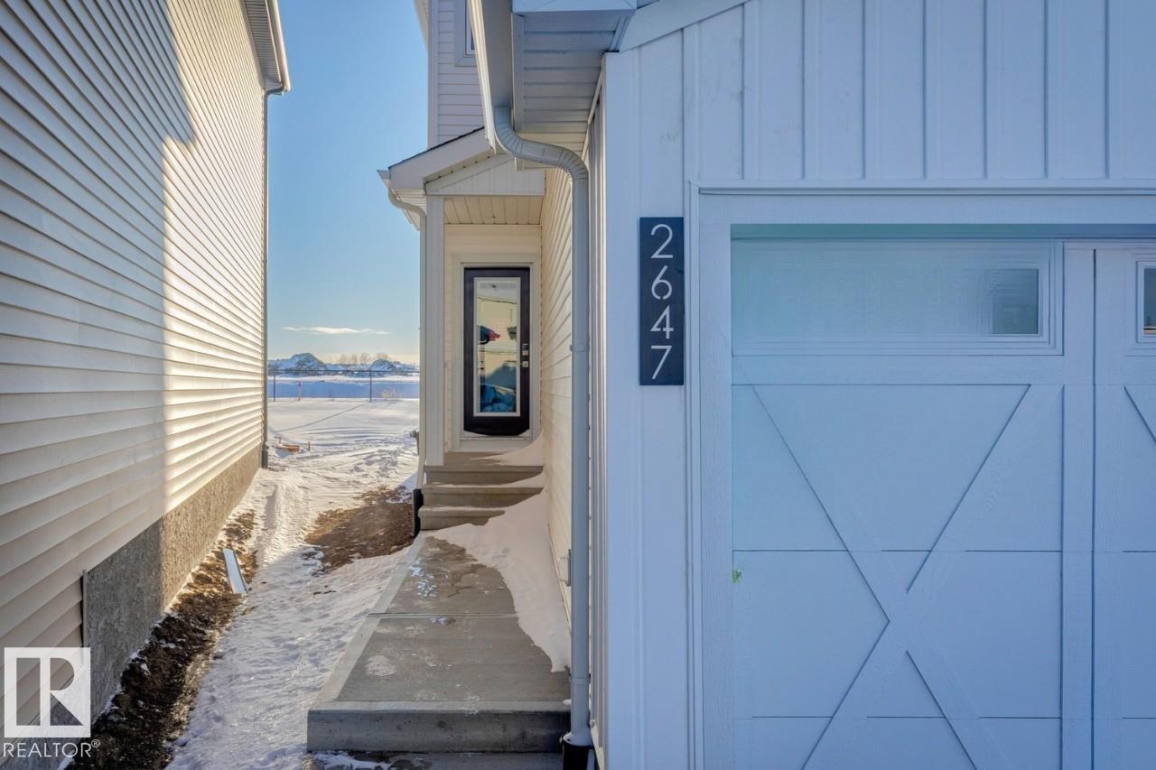 2647 5 Av Sw, Edmonton, Alberta  T6X 3H9 - Photo 3 - E4469449