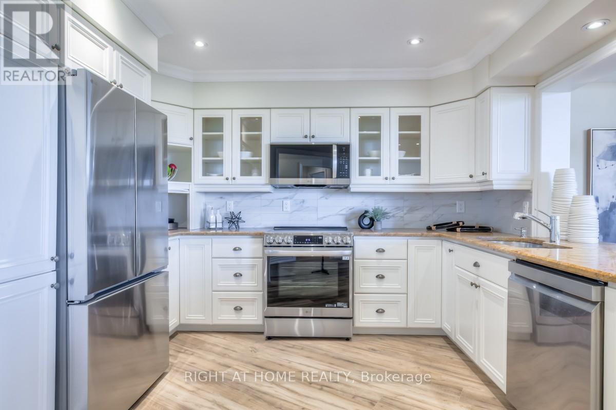 Ph17 - 3181 Bayview Avenue, Toronto, Ontario  M2K 2Y2 - Photo 18 - C12178873