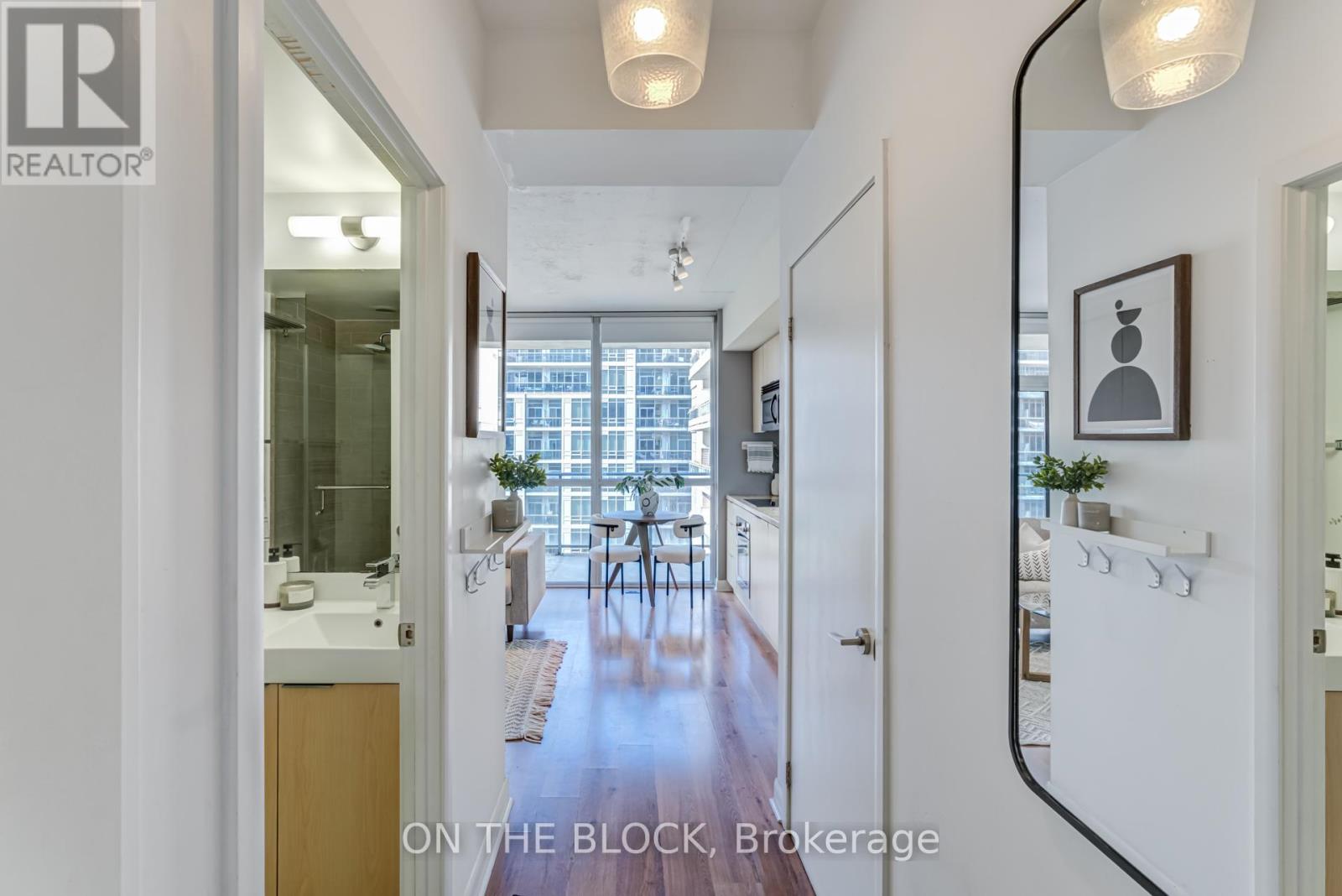 616 - 478 King Street W, Toronto, Ontario  M5V 0A8 - Photo 4 - C12423527