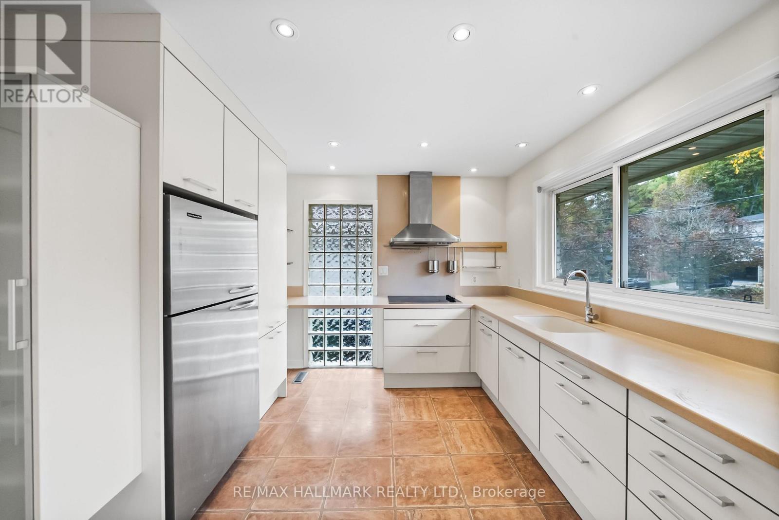 109 Banstock Drive, Toronto, Ontario  M2K 2H7 - Photo 17 - C12492598