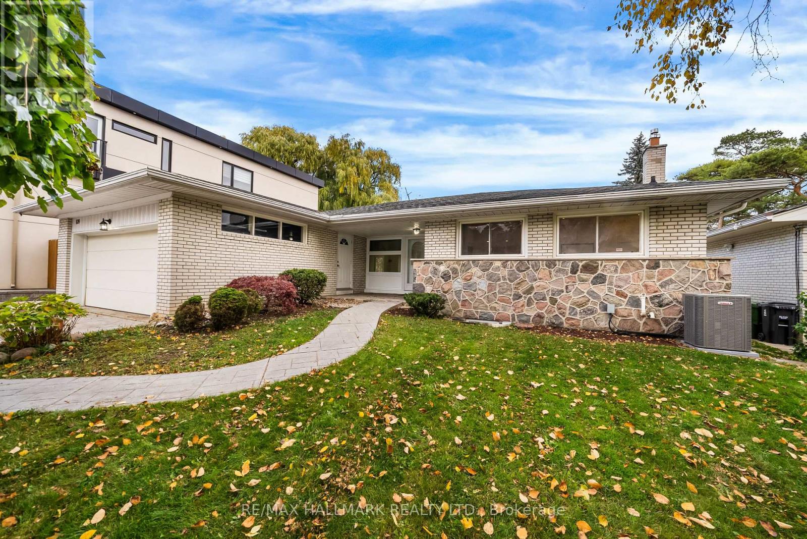 109 Banstock Drive, Toronto, Ontario  M2K 2H7 - Photo 4 - C12492598