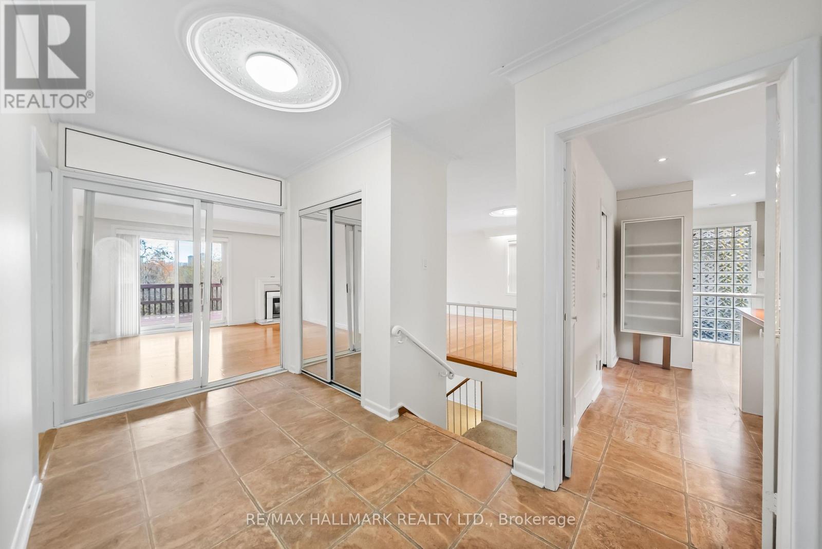 109 Banstock Drive, Toronto, Ontario  M2K 2H7 - Photo 6 - C12492598