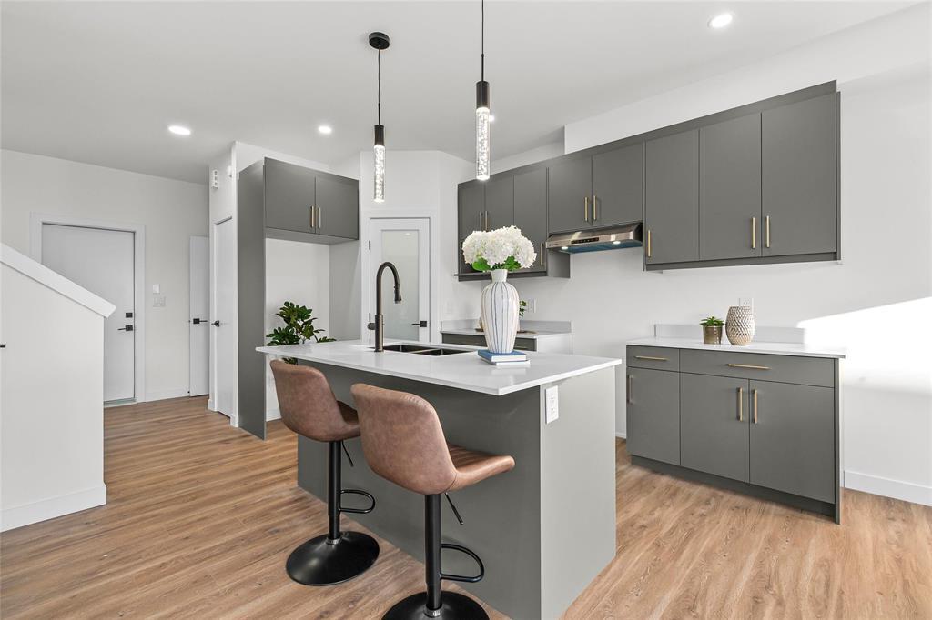 325 Numeracy Lane, Winnipeg, Manitoba  R2P 3A6 - Photo 6 - 202600547