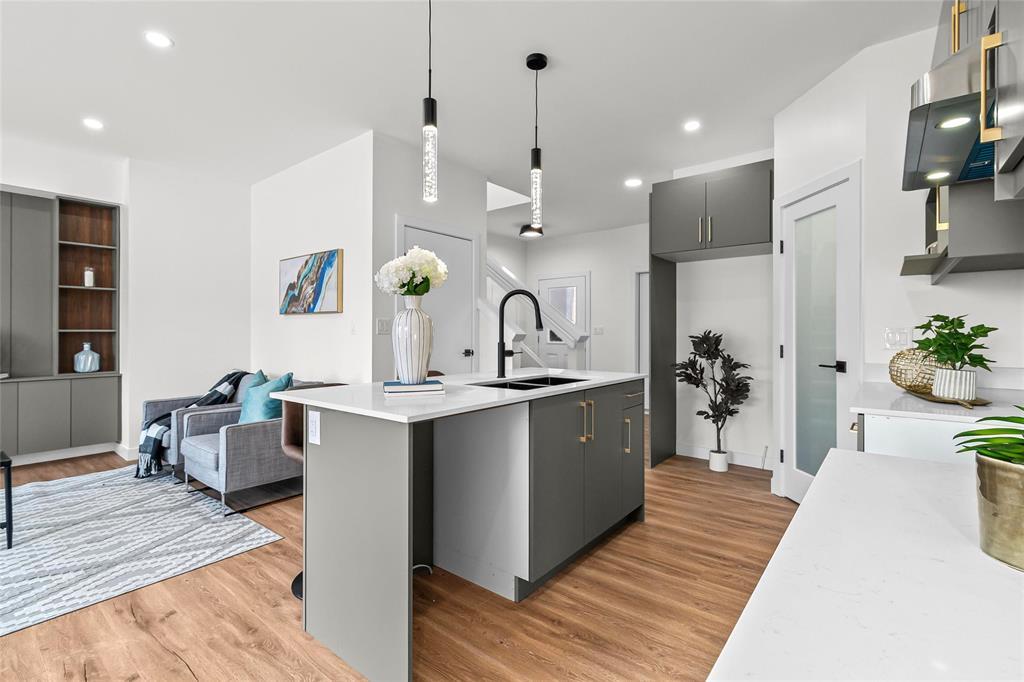 325 Numeracy Lane, Winnipeg, Manitoba  R2P 3A6 - Photo 7 - 202600547