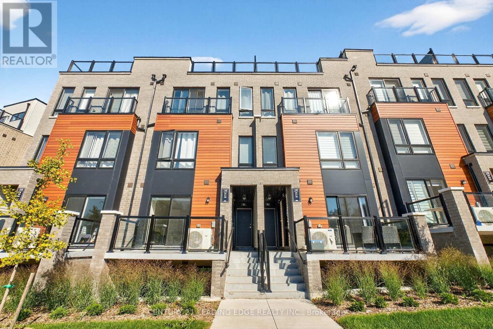 32 - 145 TAPSCOTT ROAD, Toronto, Ontario