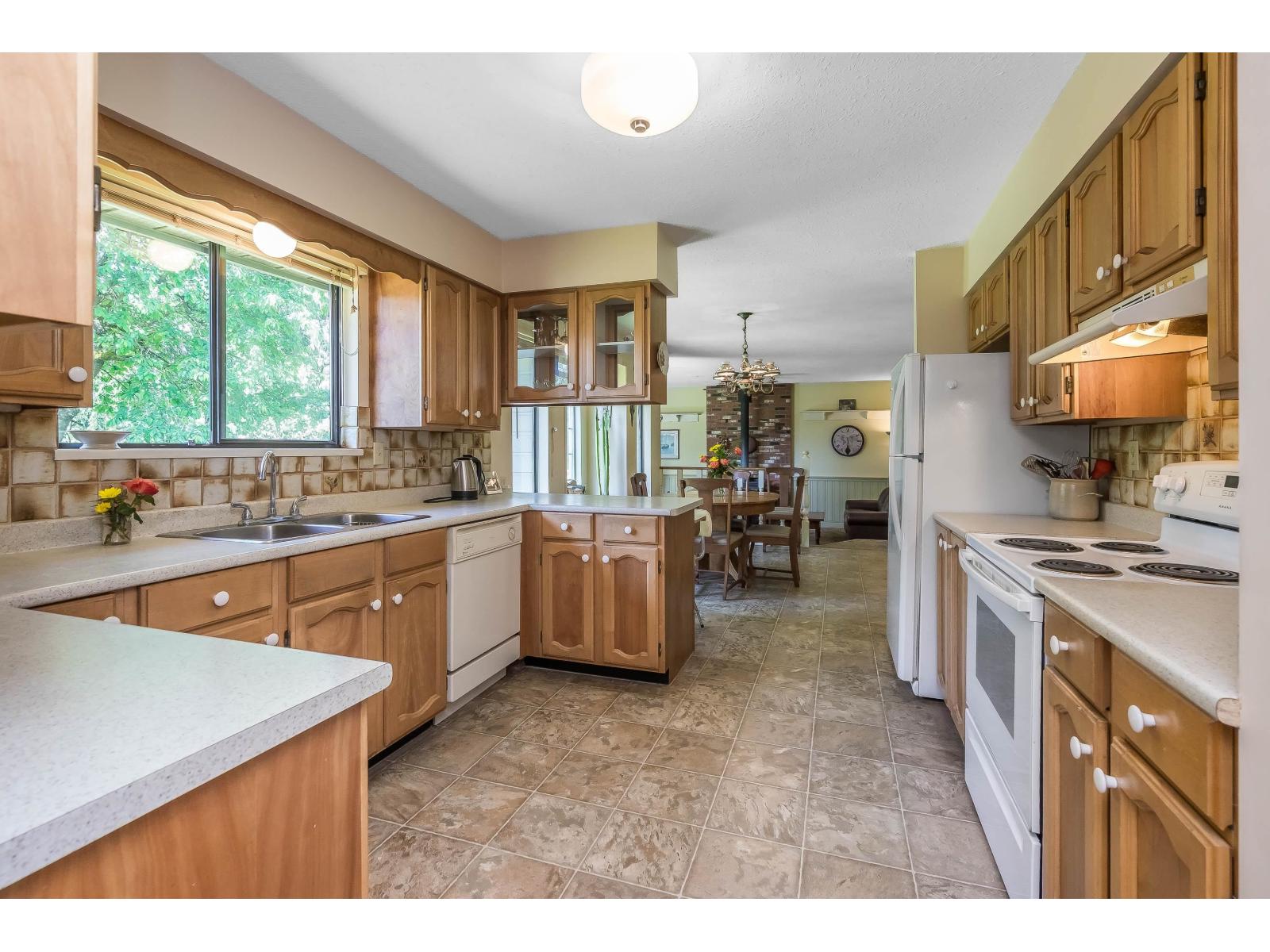 333 224 Street, Langley, British Columbia  V2Z 2V6 - Photo 16 - R3077434