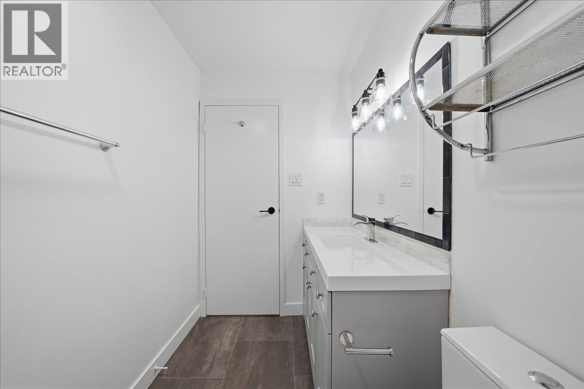 Ph 406 1340 Duchess Avenue, West Vancouver, British Columbia  V7T 1H6 - Photo 17 - R3066031