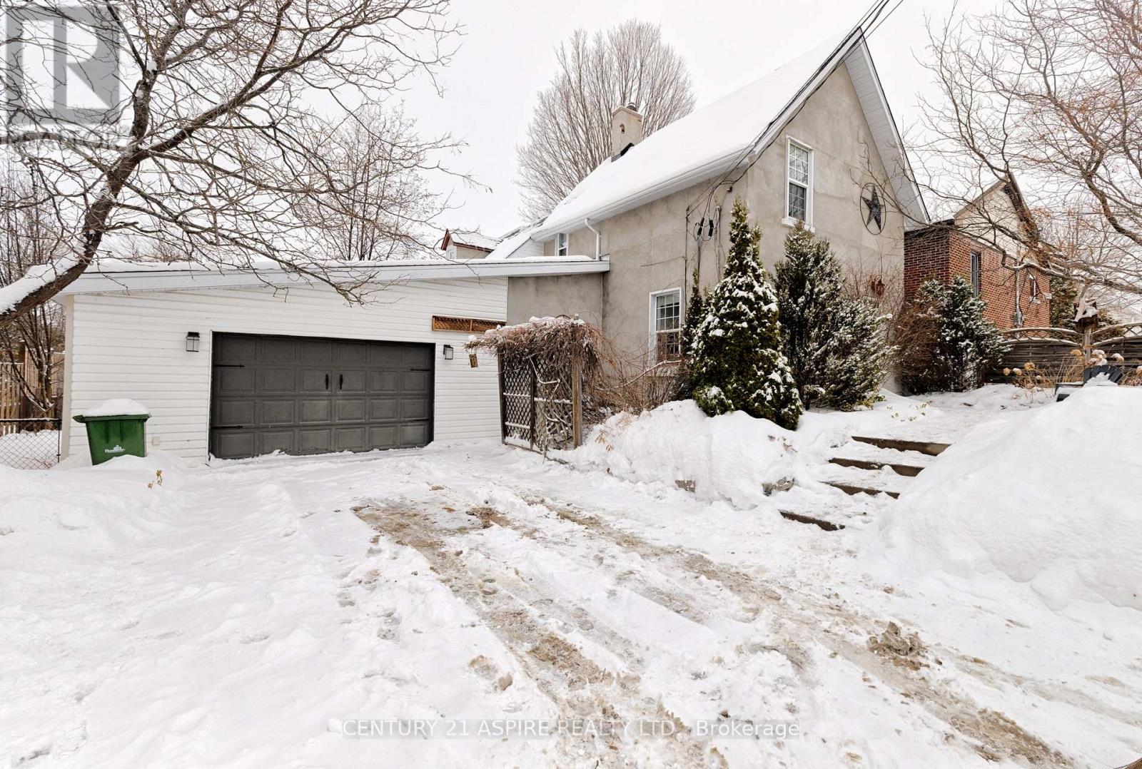 231 Hunter Street, Pembroke, Ontario  K8A 2P1 - Photo 2 - X12678412