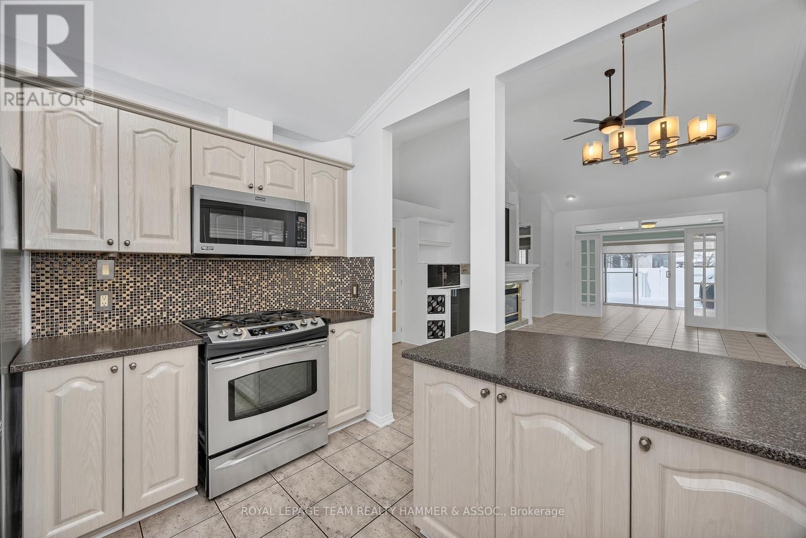 43 Settler's Ridge Way, Ottawa, Ontario  K2J 4V2 - Photo 10 - X12678424