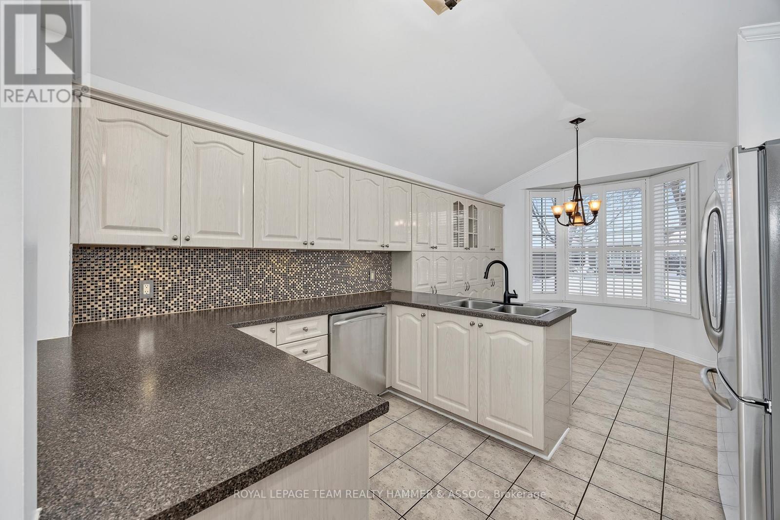 43 Settler's Ridge Way, Ottawa, Ontario  K2J 4V2 - Photo 6 - X12678424