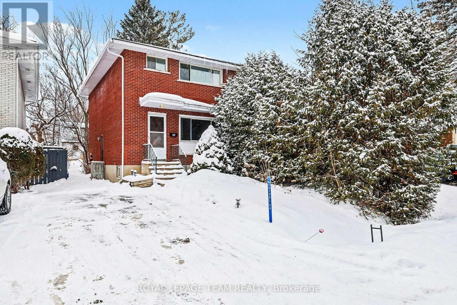 906 Ivanhoe Avenue, Ottawa, Ontario  K2B 5S5 - Photo 2 - X12678438