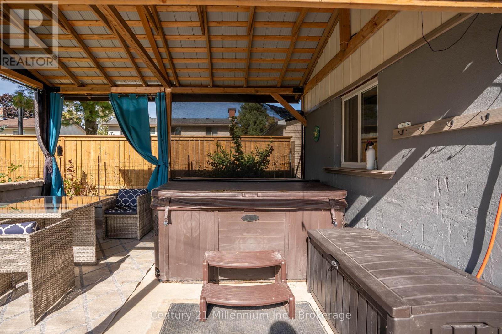 1980 6th Avenue E, Owen Sound, Ontario  N4K 2W5 - Photo 17 - X12562396