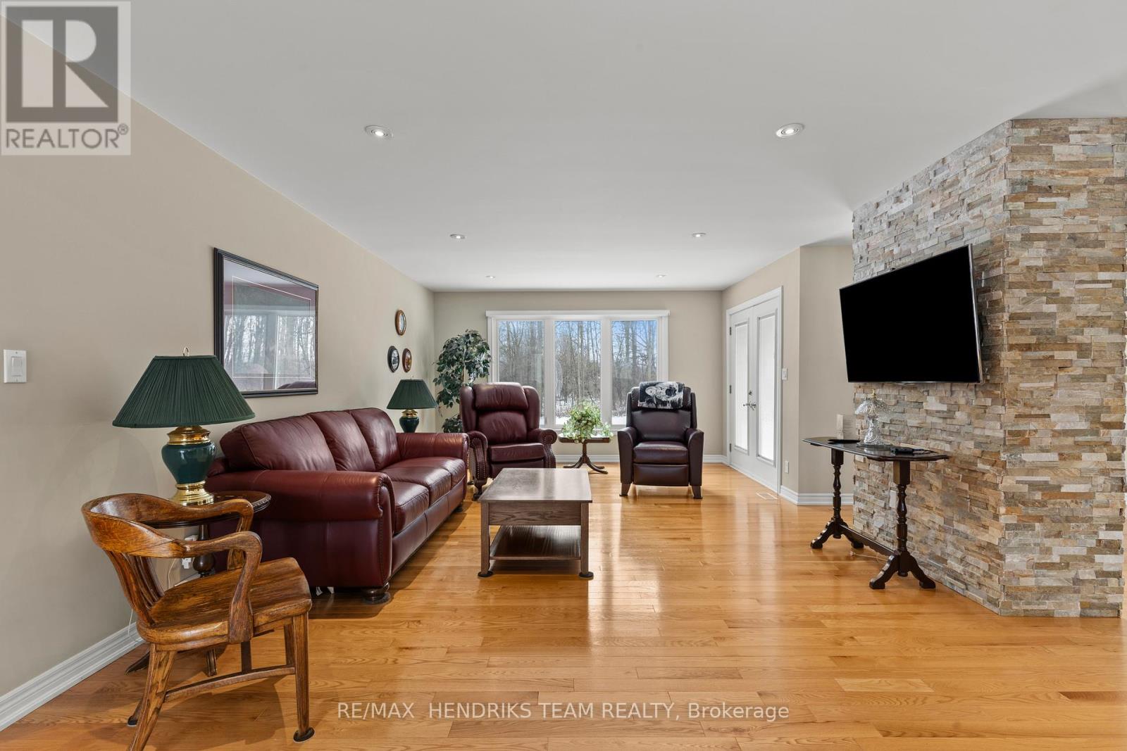 643 Line 7 Road, Niagara-On-The-Lake, Ontario  L0S 1J0 - Photo 14 - X12678466