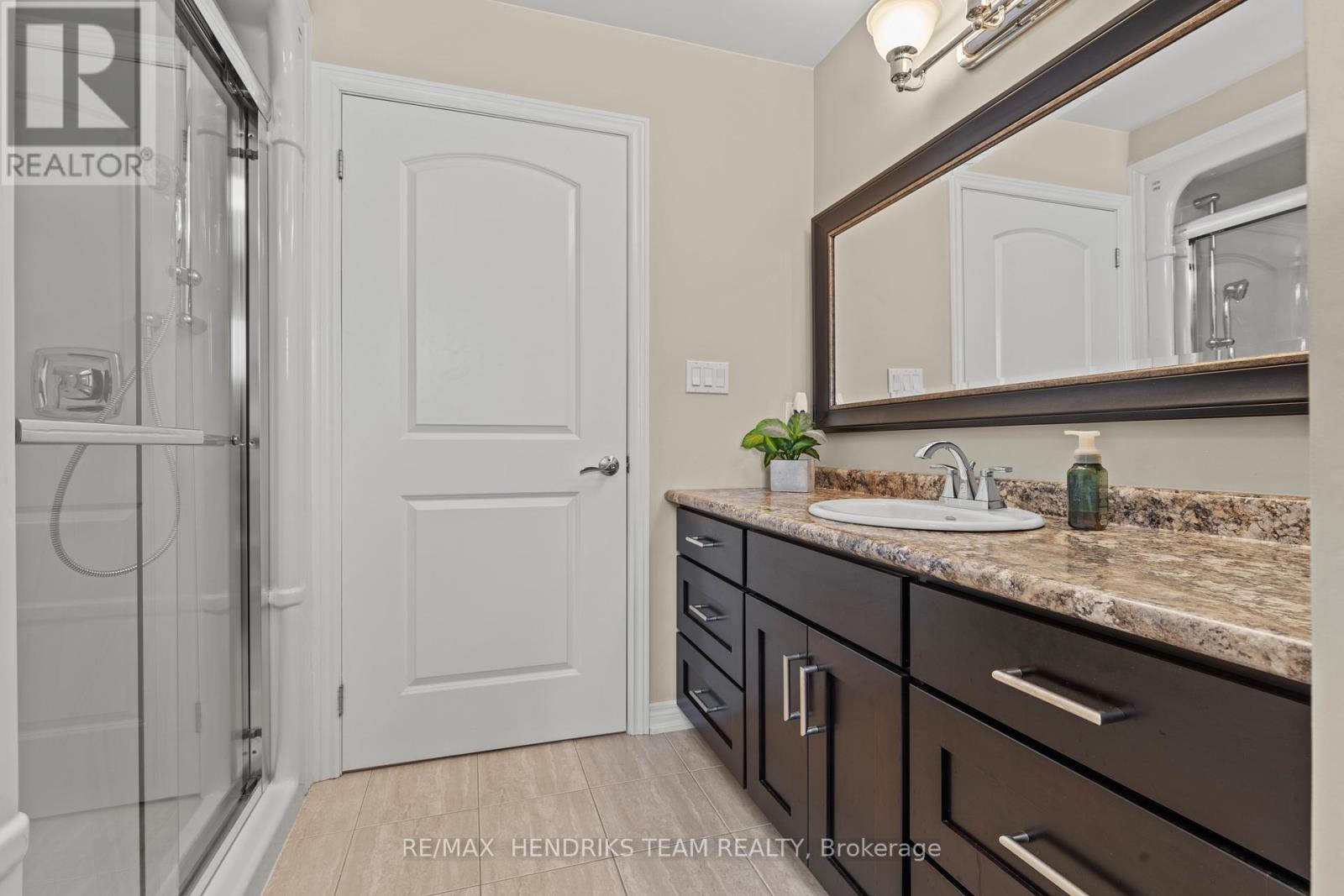 643 Line 7 Road, Niagara-On-The-Lake, Ontario  L0S 1J0 - Photo 22 - X12678466