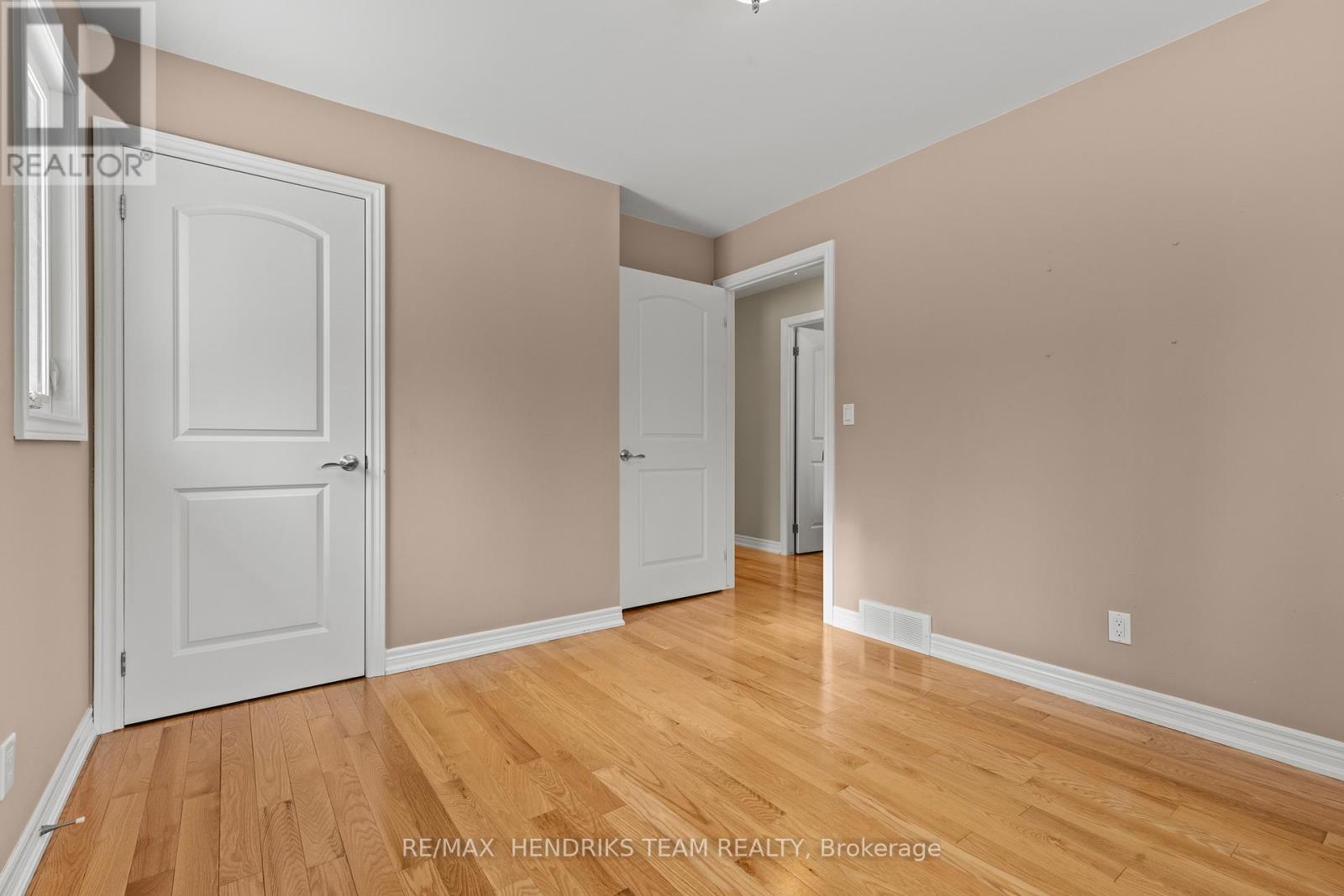 643 Line 7 Road, Niagara-On-The-Lake, Ontario  L0S 1J0 - Photo 26 - X12678466