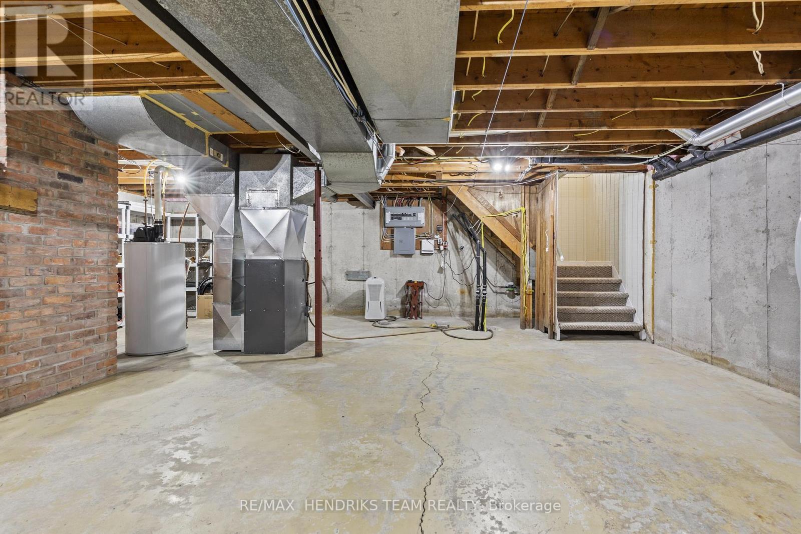 643 Line 7 Road, Niagara-On-The-Lake, Ontario  L0S 1J0 - Photo 32 - X12678466