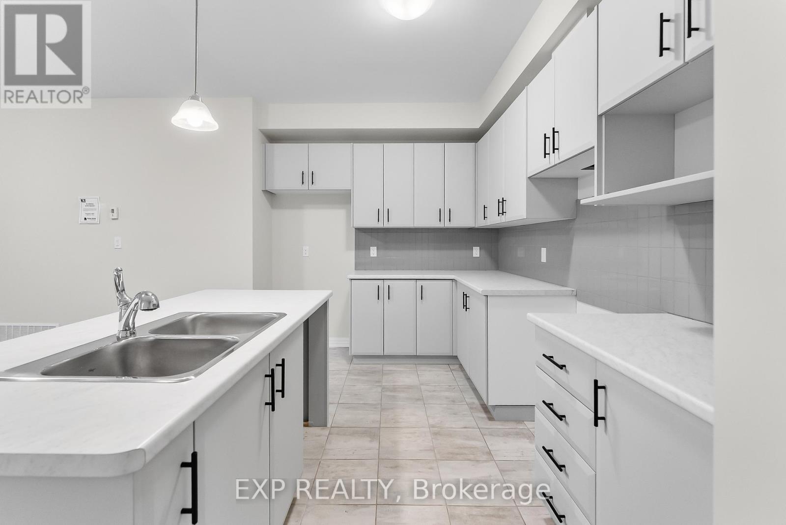 38 - 4311 Mann Street, Niagara Falls, Ontario  L2G 3K2 - Photo 9 - X12678476